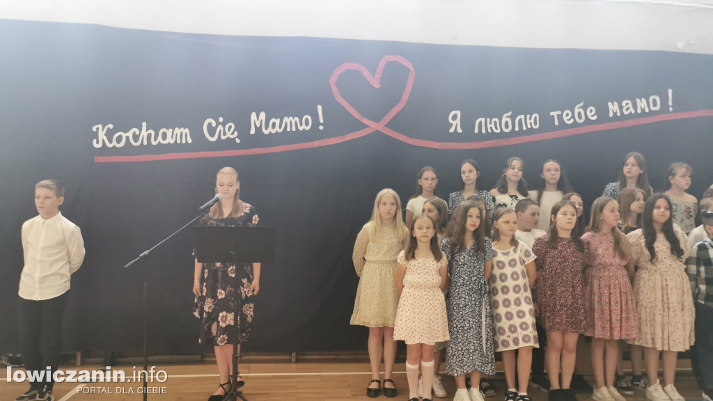 Polsko-ukraiński Dzień Mamy w SP 4 (FOTO-GALERIA)