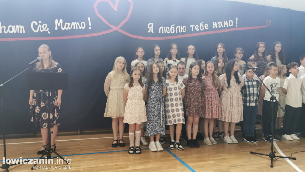 Polsko-ukraiński Dzień Mamy w SP 4 (FOTO-GALERIA)
