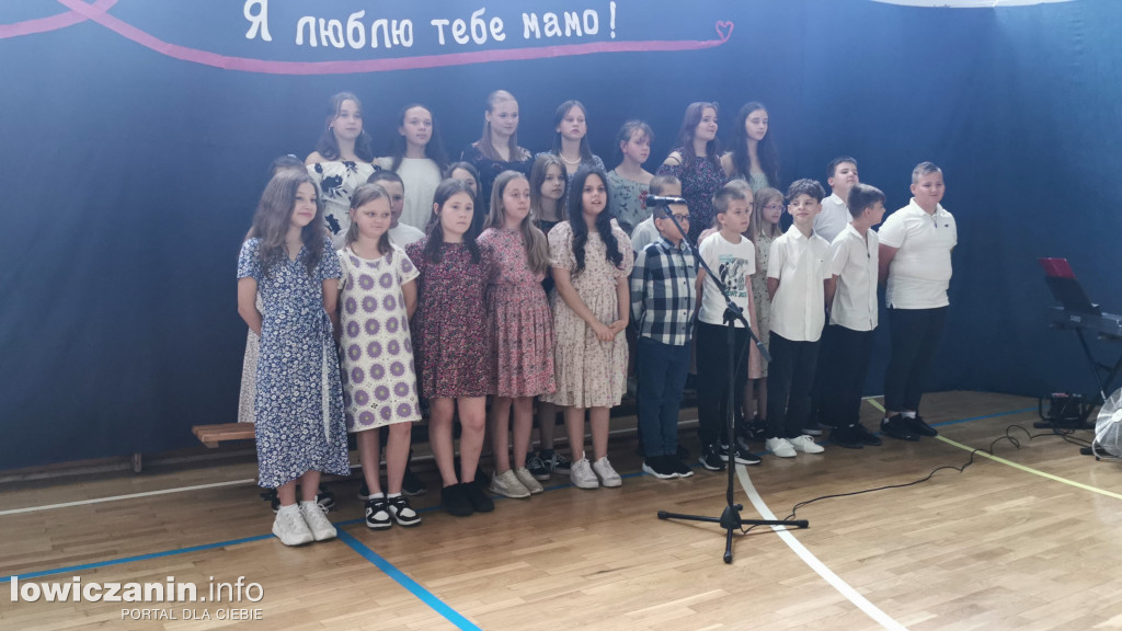 Polsko-ukraiński Dzień Mamy w SP 4 (FOTO-GALERIA)