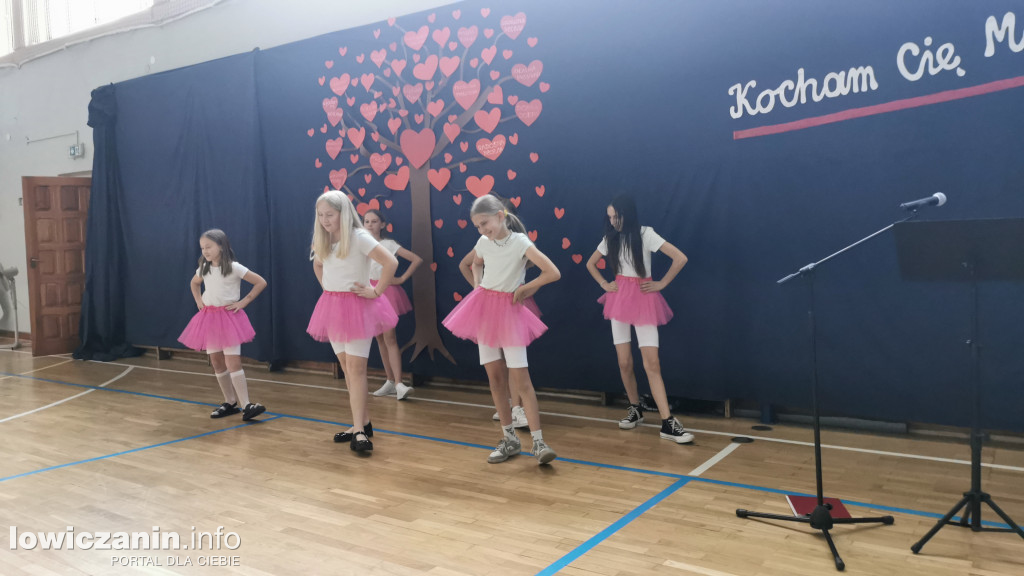 Polsko-ukraiński Dzień Mamy w SP 4 (FOTO-GALERIA)