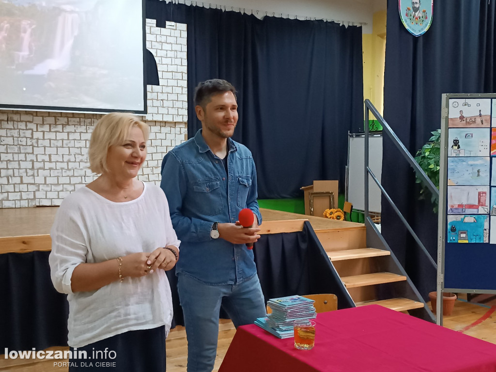 Autor książek  spotkał się z uczniami w Popowie