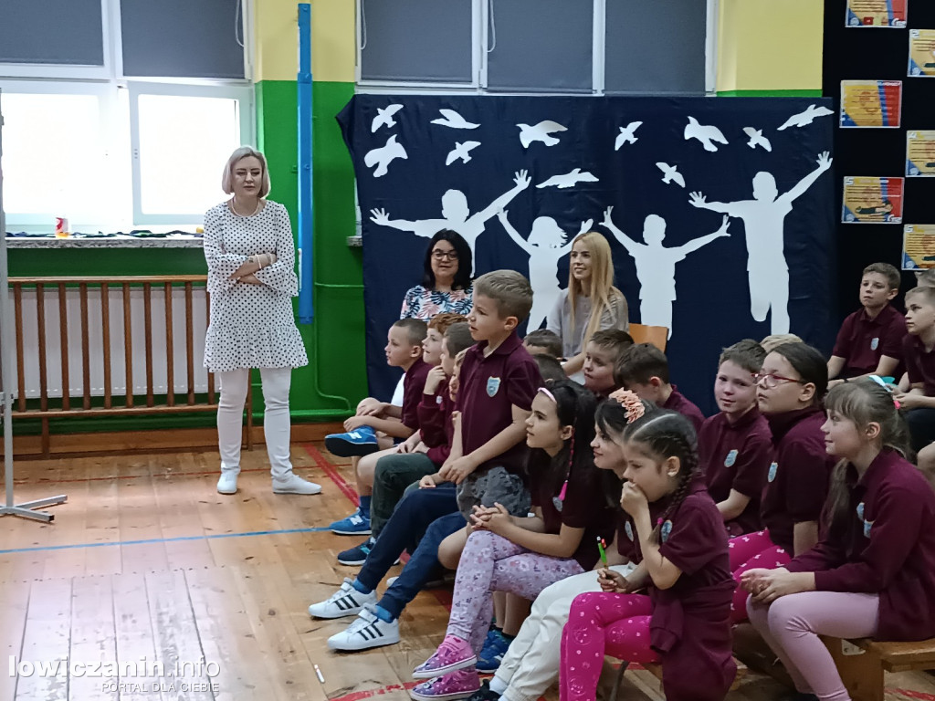 Autor książek  spotkał się z uczniami w Popowie