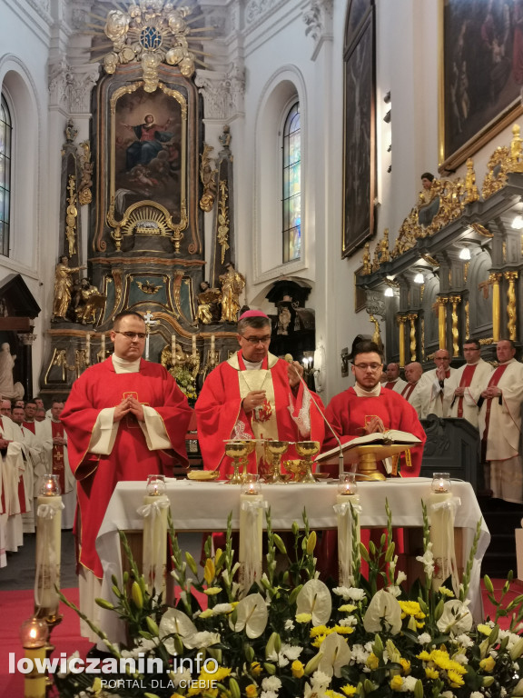Relikwie dotarły do Katedry