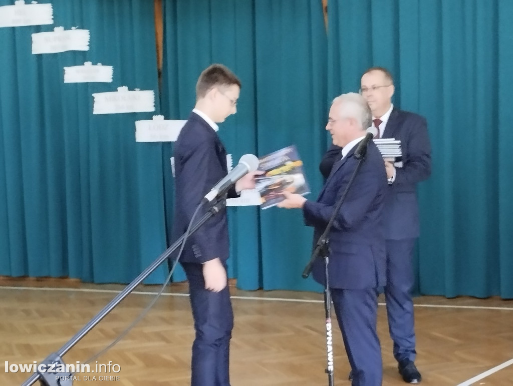 Łowicz. Zakończenie roku szkolnego na Blichu