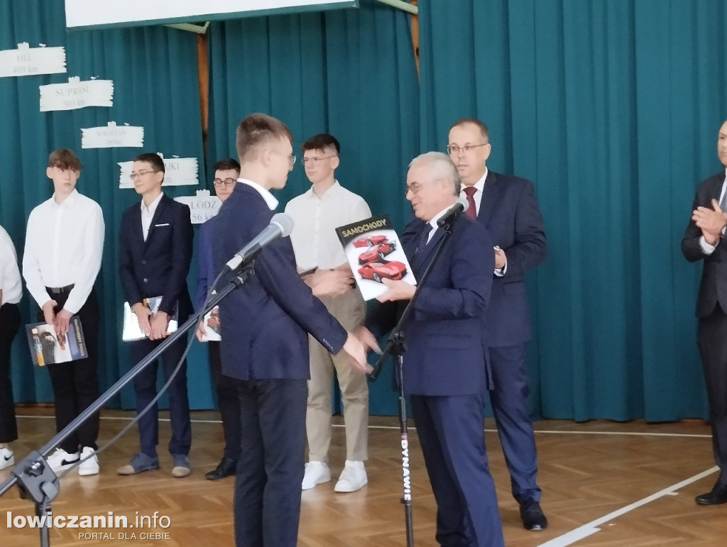 Łowicz. Zakończenie roku szkolnego na Blichu