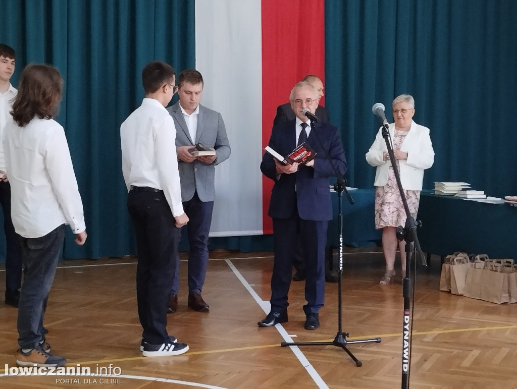 Łowicz. Zakończenie roku szkolnego na Blichu