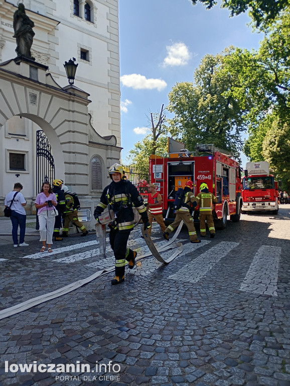 Ponad 100 strażaków w łowickiej Katedrze