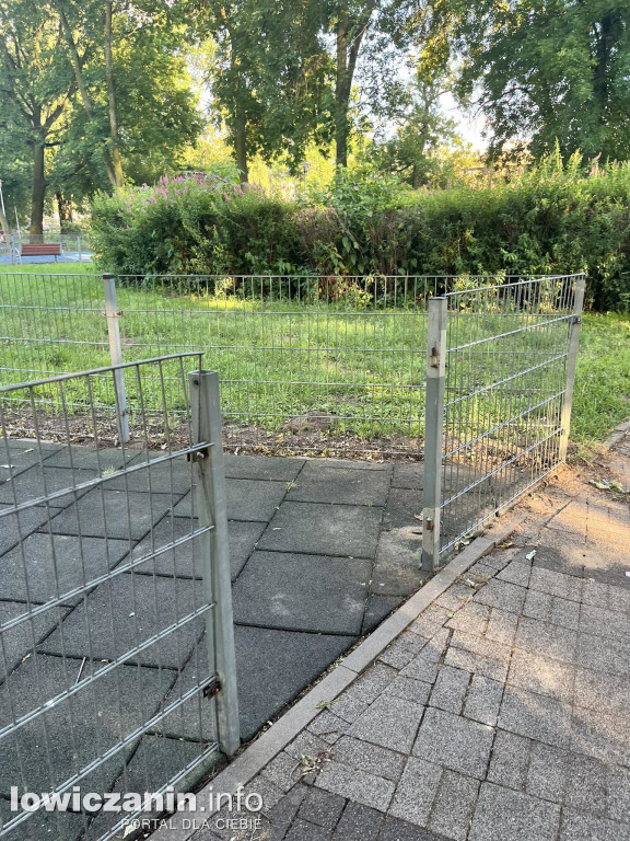 Czy dzieci mogą tu bezpiecznie się bawić?