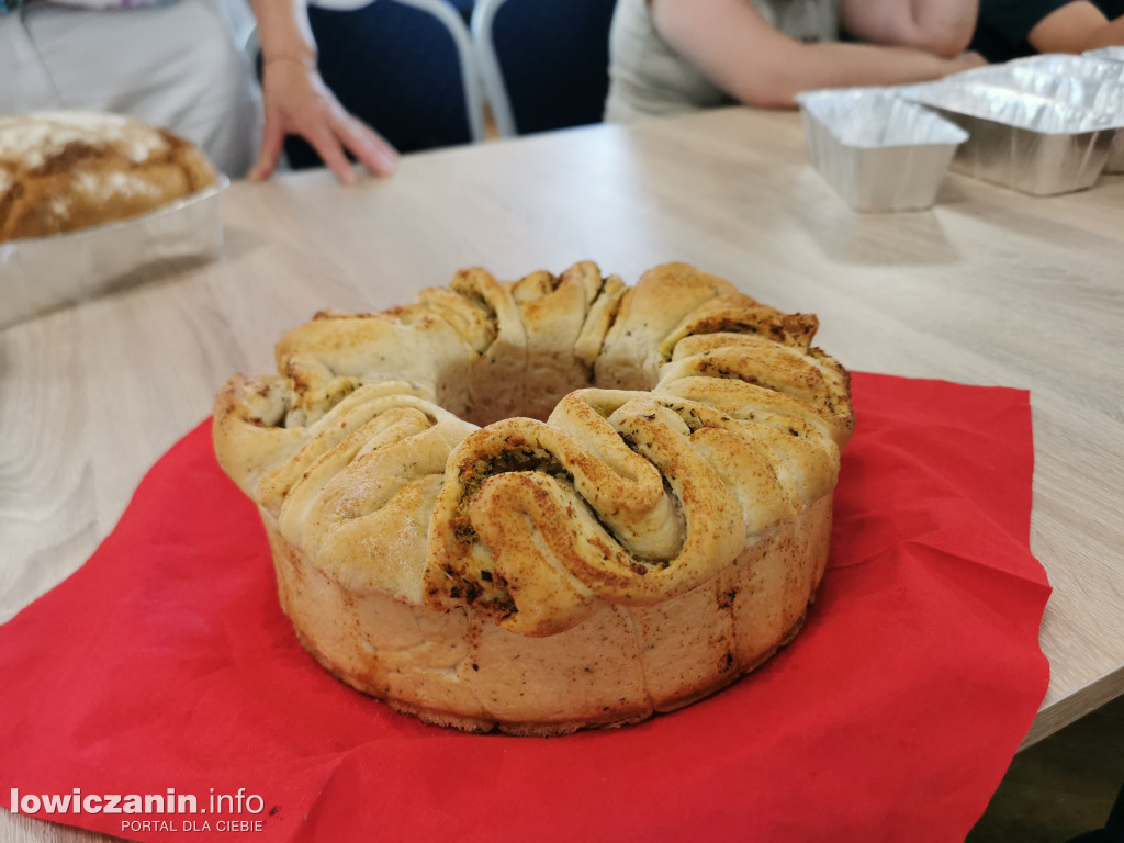 Warsztaty pieczenia chleba w Chąśnie