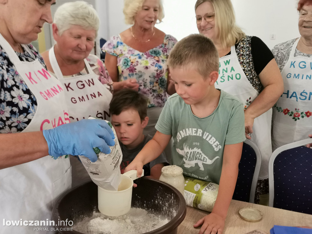 Warsztaty pieczenia chleba w Chąśnie