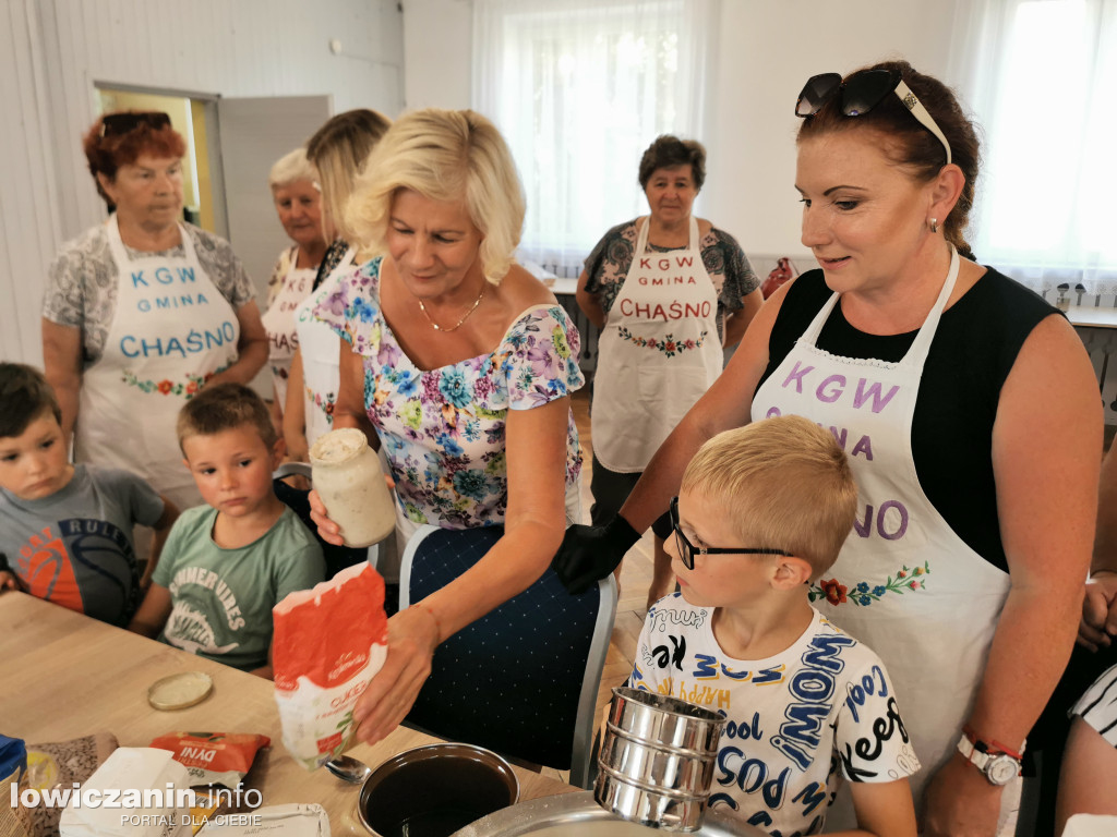 Warsztaty pieczenia chleba w Chąśnie