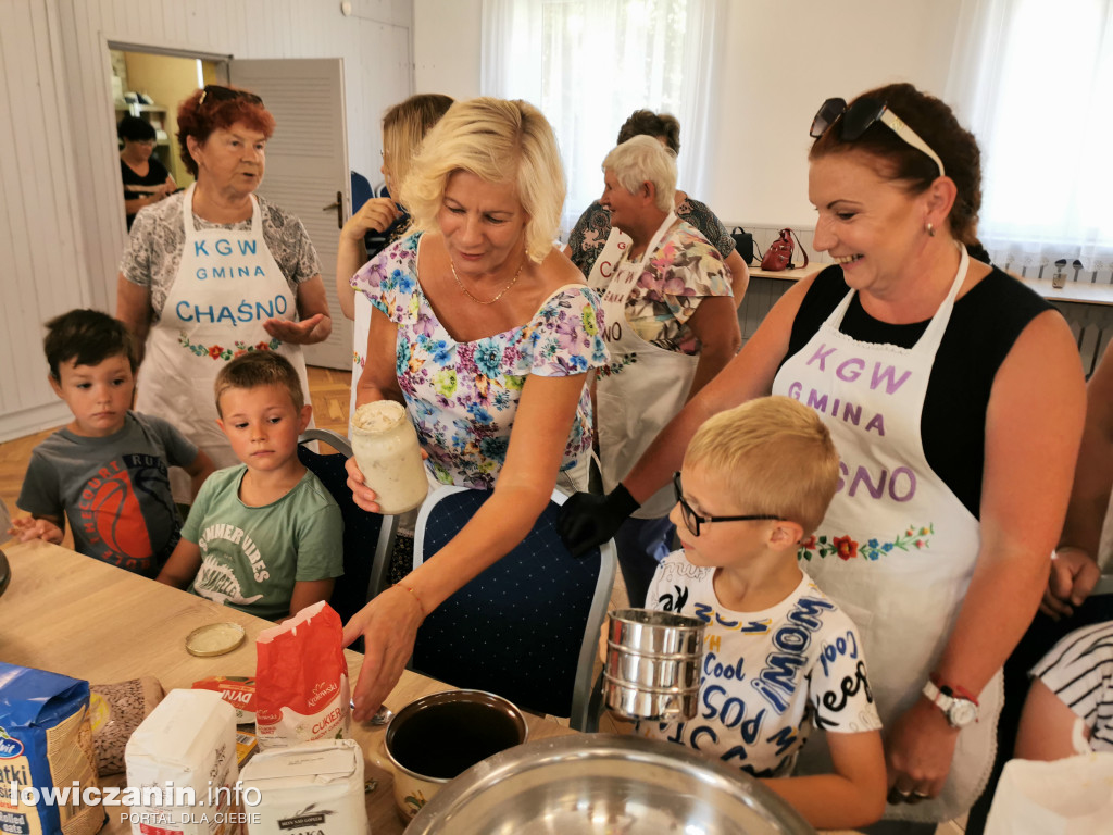 Warsztaty pieczenia chleba w Chąśnie
