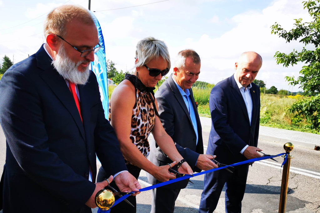 Otwarcie ścieżki rowerowej z Łowicza do Nieborowa