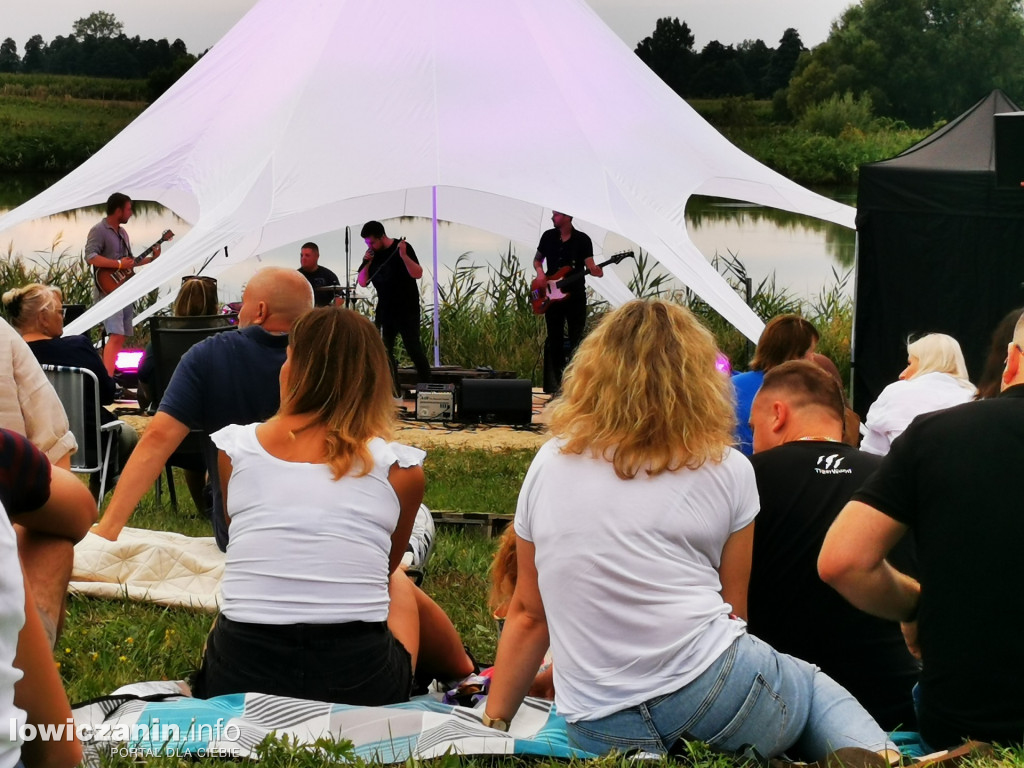 Koncert na Soplu przy winnicy