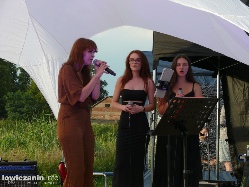 Koncert na Soplu przy winnicy