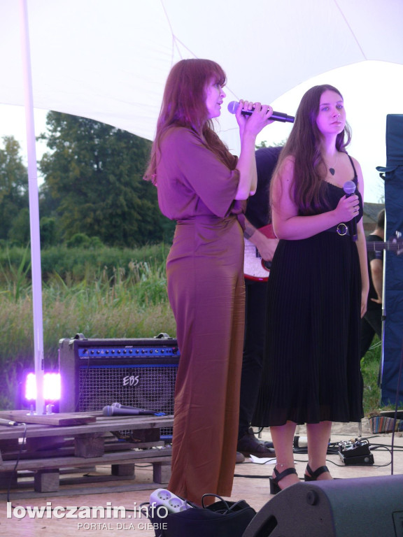 Koncert na Soplu przy winnicy