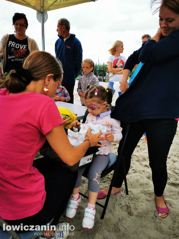 Powiatowa niedziela animacji na plaży w Łowiczu