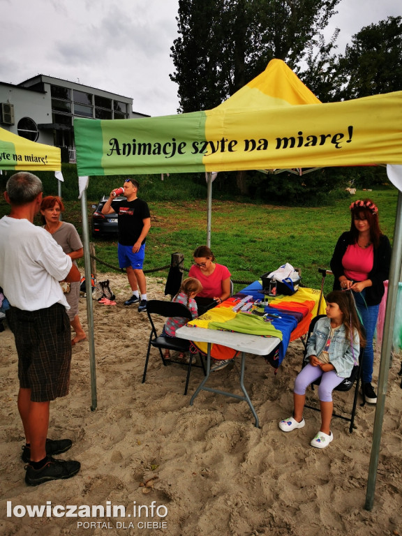 Powiatowa niedziela animacji na plaży w Łowiczu