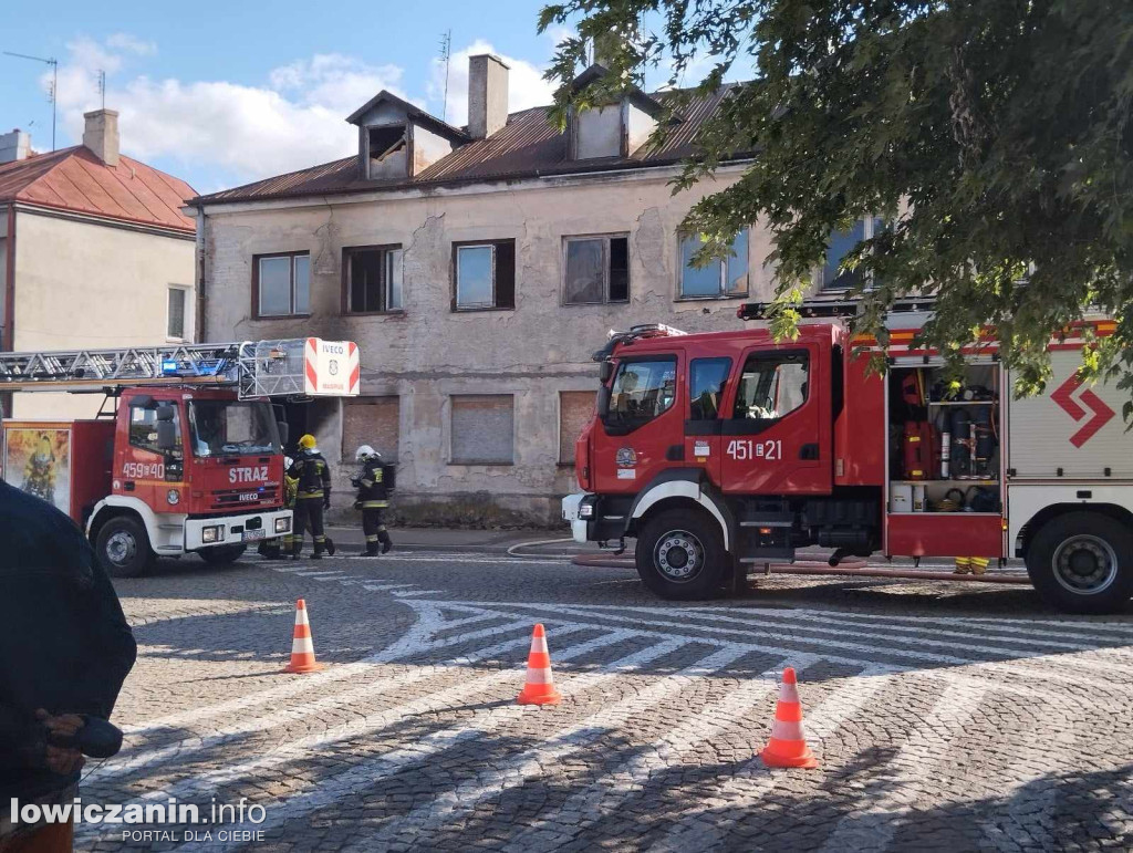 Ponowny pożar kamienicy przy Nowym Rynku