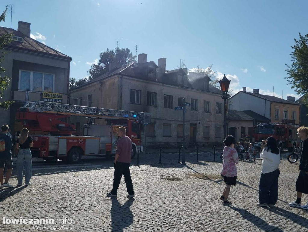 Ponowny pożar kamienicy przy Nowym Rynku