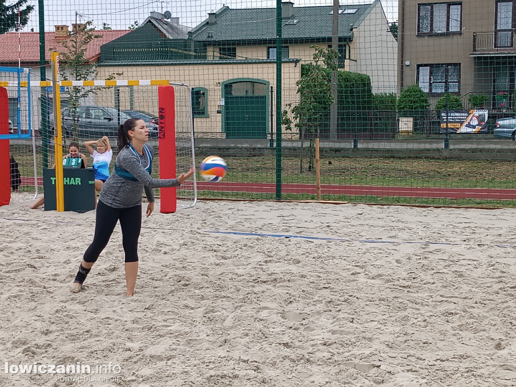 I Powiatowe Mistrzostwa Łowicza w piłkę plażową