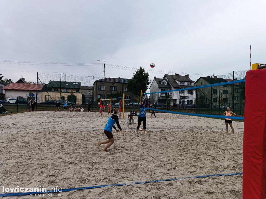 I Powiatowe Mistrzostwa Łowicza w piłkę plażową