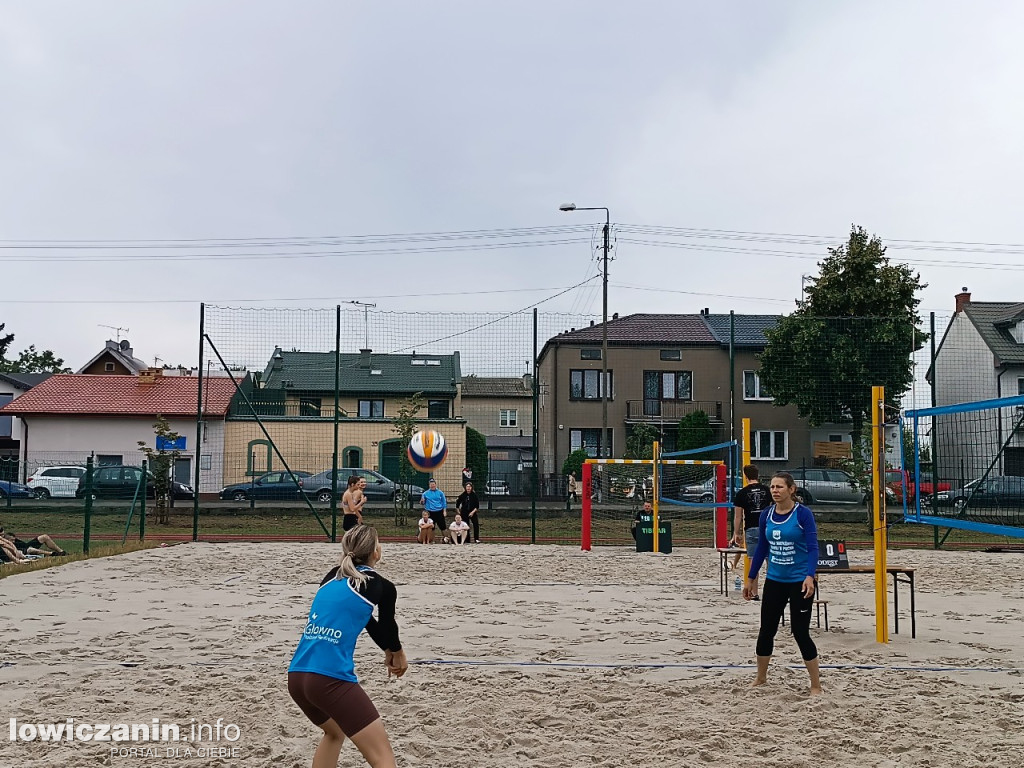 I Powiatowe Mistrzostwa Łowicza w piłkę plażową