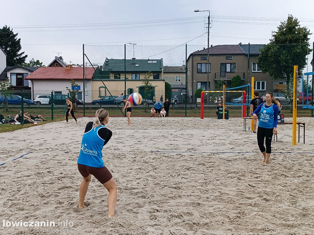 I Powiatowe Mistrzostwa Łowicza w piłkę plażową