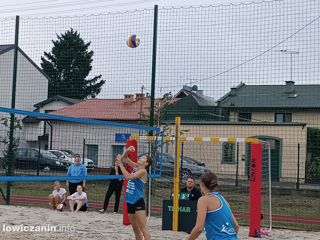 I Powiatowe Mistrzostwa Łowicza w piłkę plażową