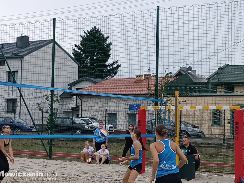 I Powiatowe Mistrzostwa Łowicza w piłkę plażową