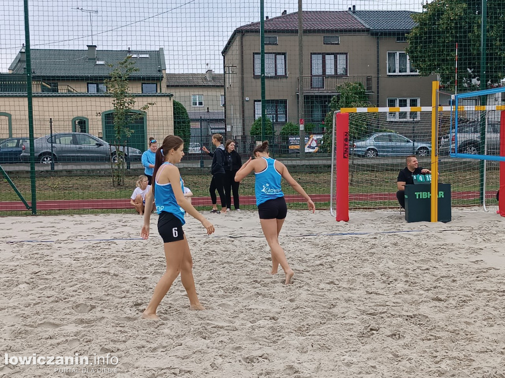 I Powiatowe Mistrzostwa Łowicza w piłkę plażową