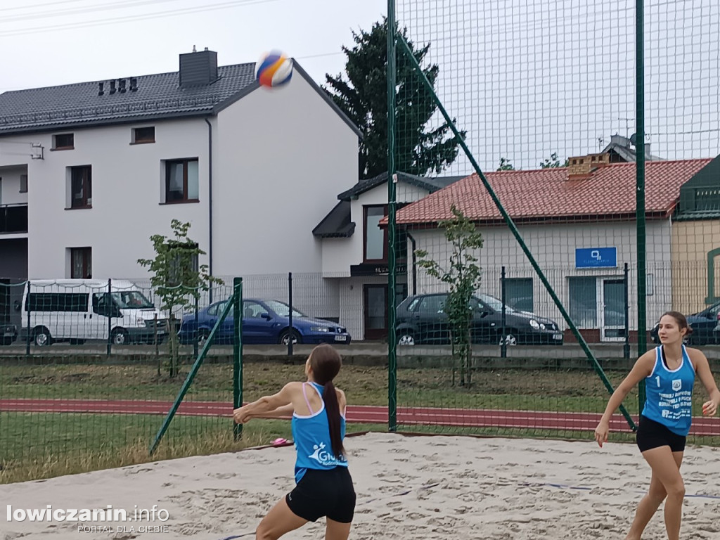 I Powiatowe Mistrzostwa Łowicza w piłkę plażową
