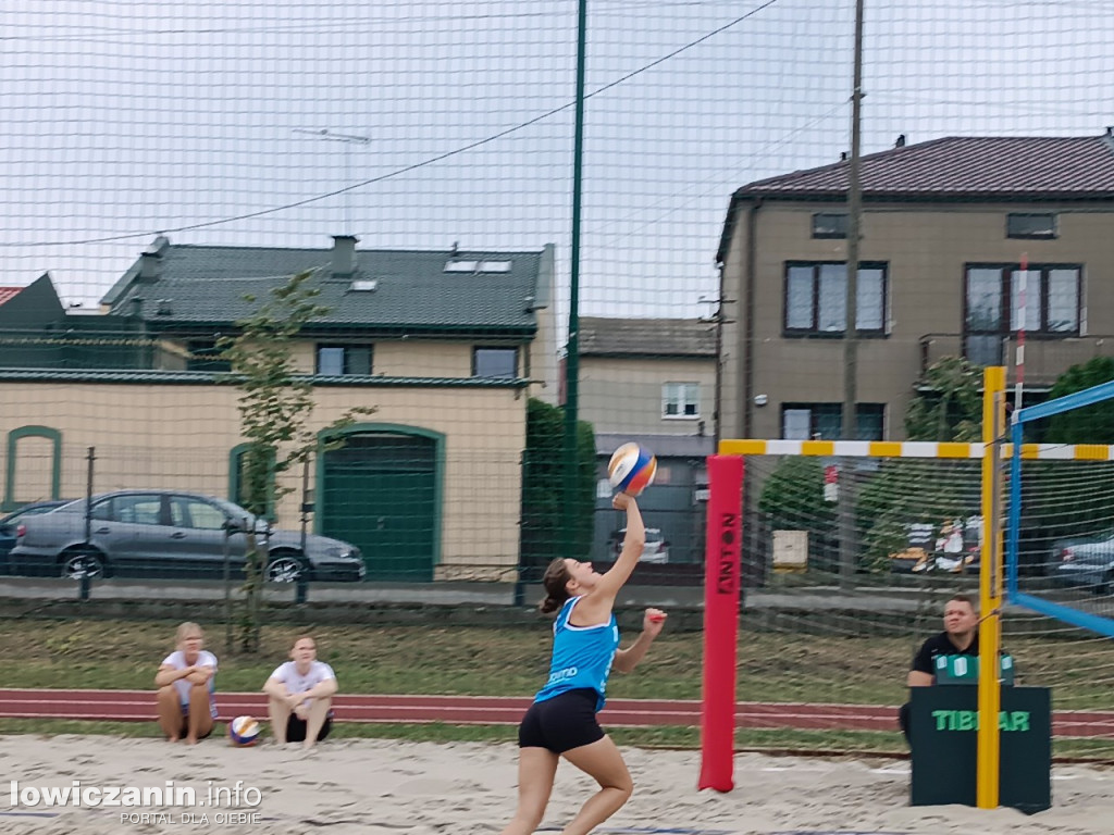 I Powiatowe Mistrzostwa Łowicza w piłkę plażową