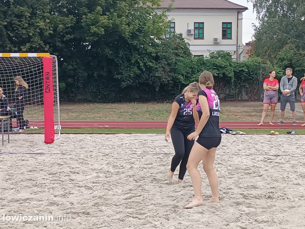 I Powiatowe Mistrzostwa Łowicza w piłkę plażową