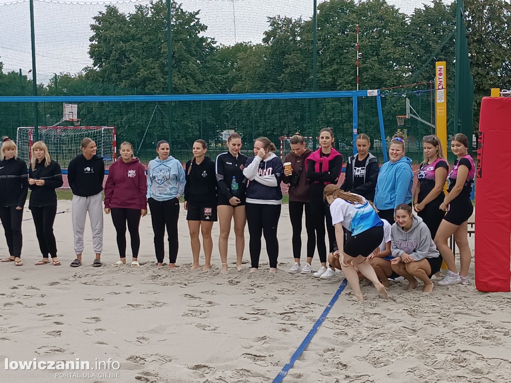 I Powiatowe Mistrzostwa Łowicza w piłkę plażową