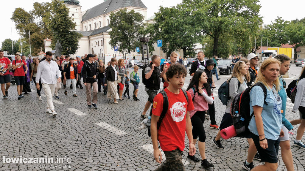 29. Łowicka Pielgrzymka na Jasną Górę wyrusza z Łowicza.