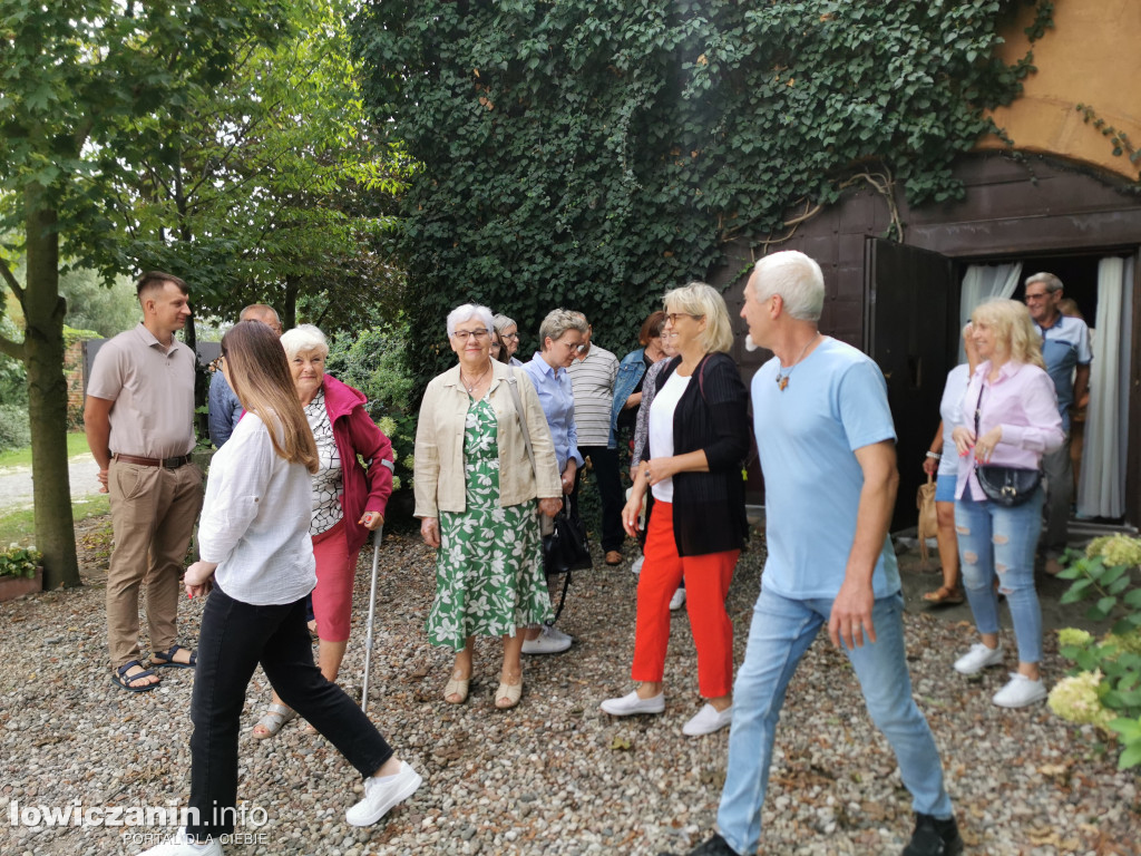 Zwiedzanie zamku prymasowskiego w Łowiczu