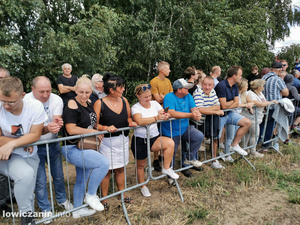 Wyścigi wraków w Chąśnie Drugim
