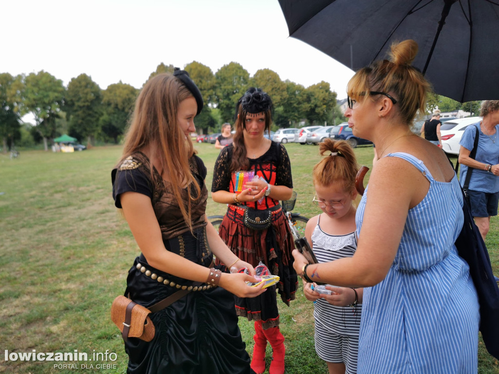 Piknik Artmachiny w Głownie.