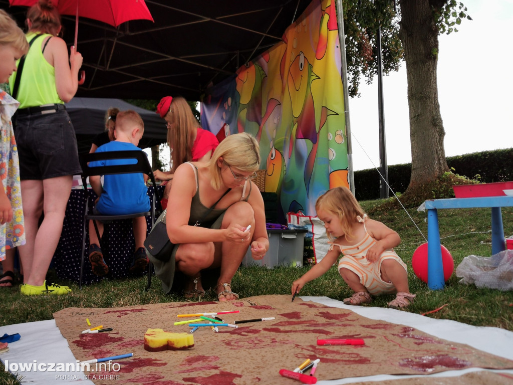 Piknik Artmachiny w Głownie.