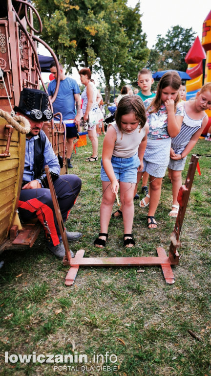 Piknik Artmachiny w Głownie.