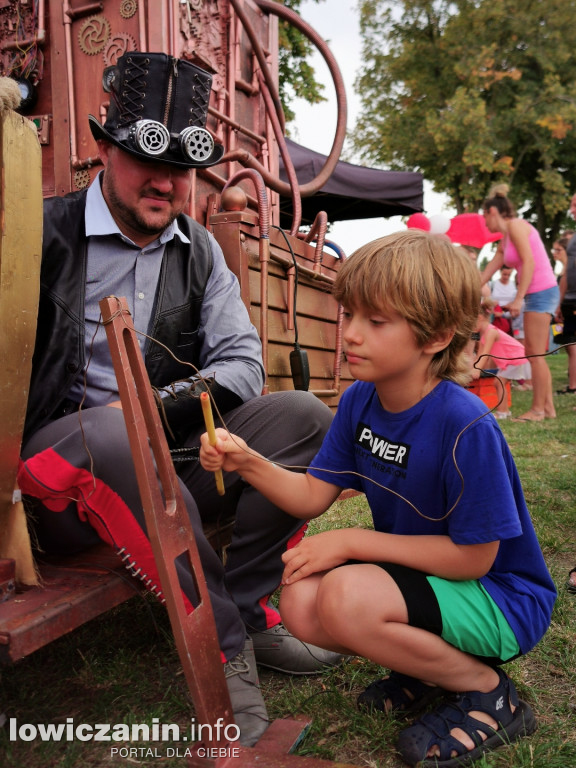Piknik Artmachiny w Głownie.