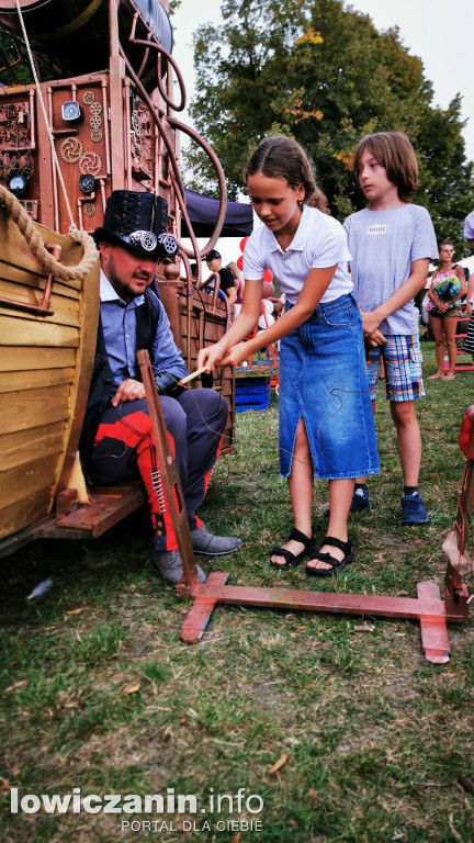 Piknik Artmachiny w Głownie.
