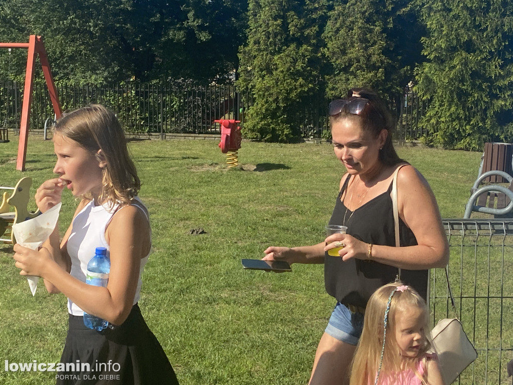 Piknik rodzinny na Os. Starzyńskiego w Łowiczu