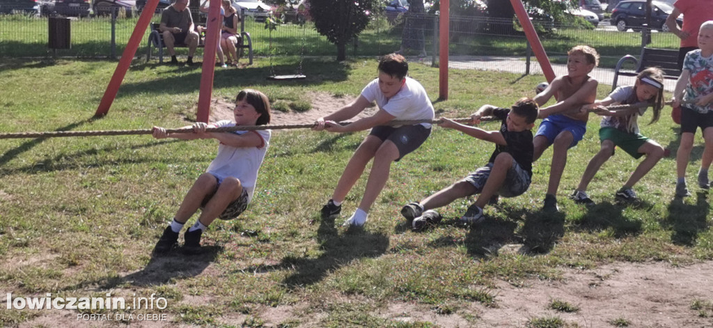Piknik rodzinny na Os. Starzyńskiego w Łowiczu