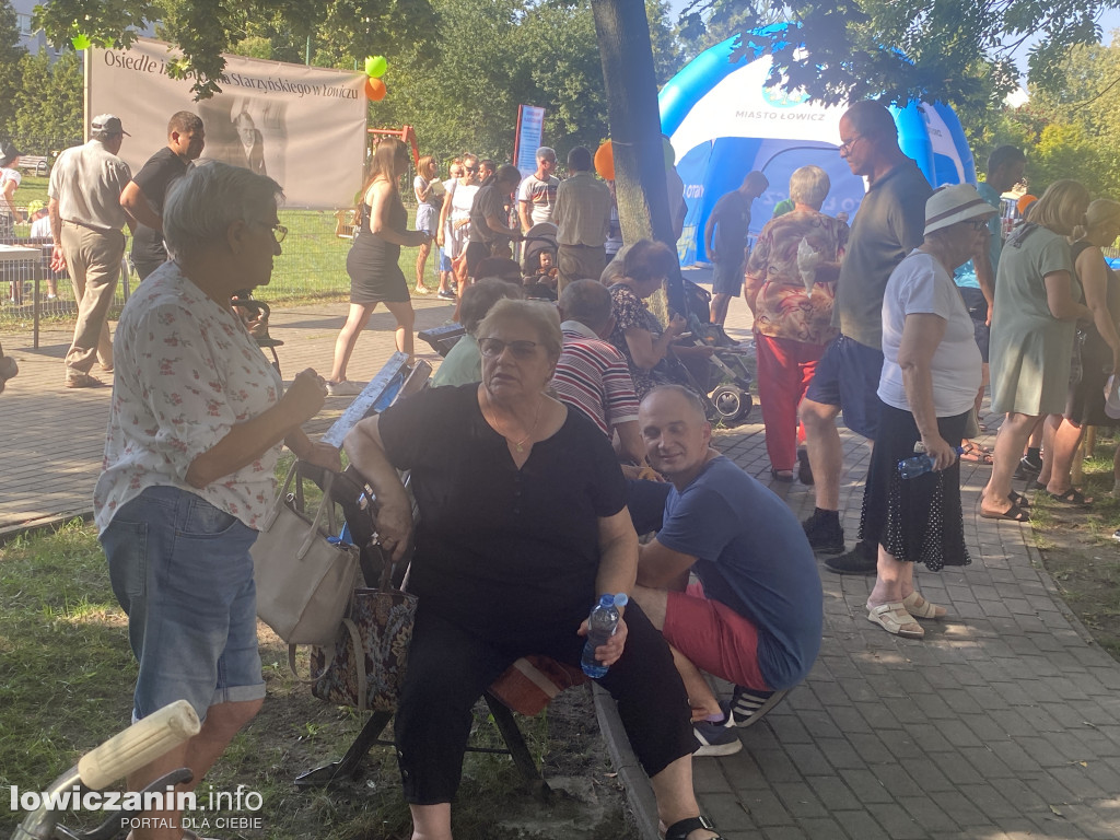 Piknik rodzinny na Os. Starzyńskiego w Łowiczu