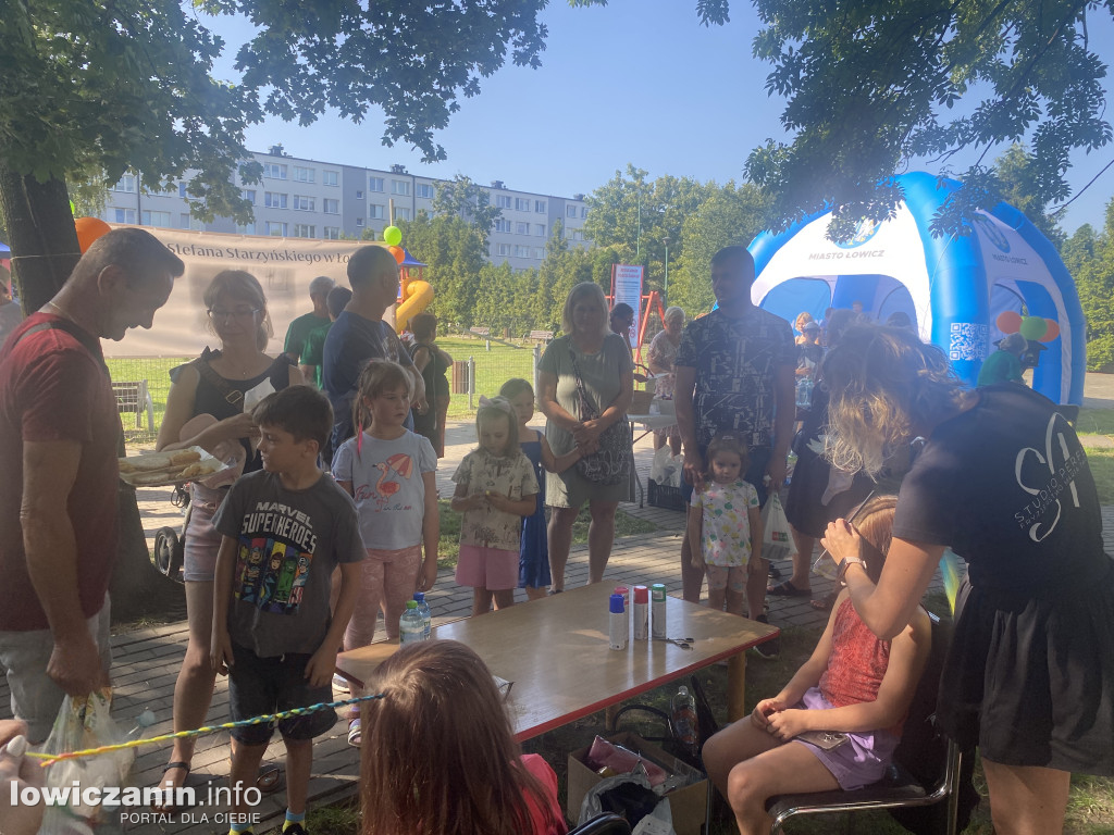 Piknik rodzinny na Os. Starzyńskiego w Łowiczu
