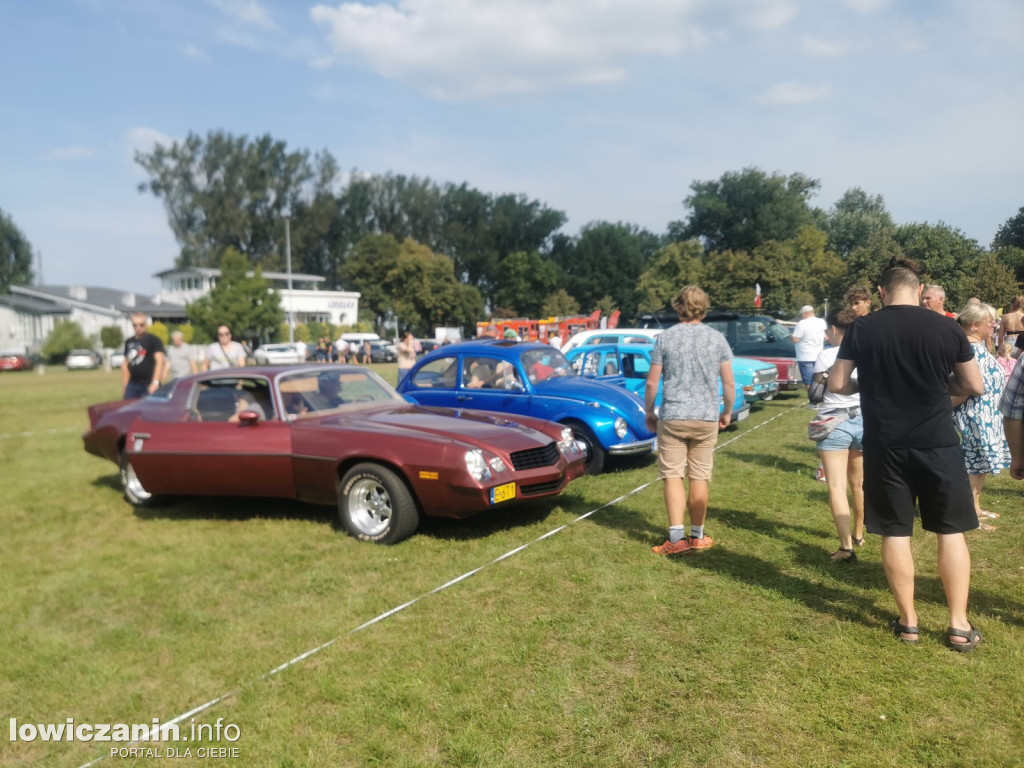 III Zlot Dawnej Motoryzacji na łowickich Błoniach