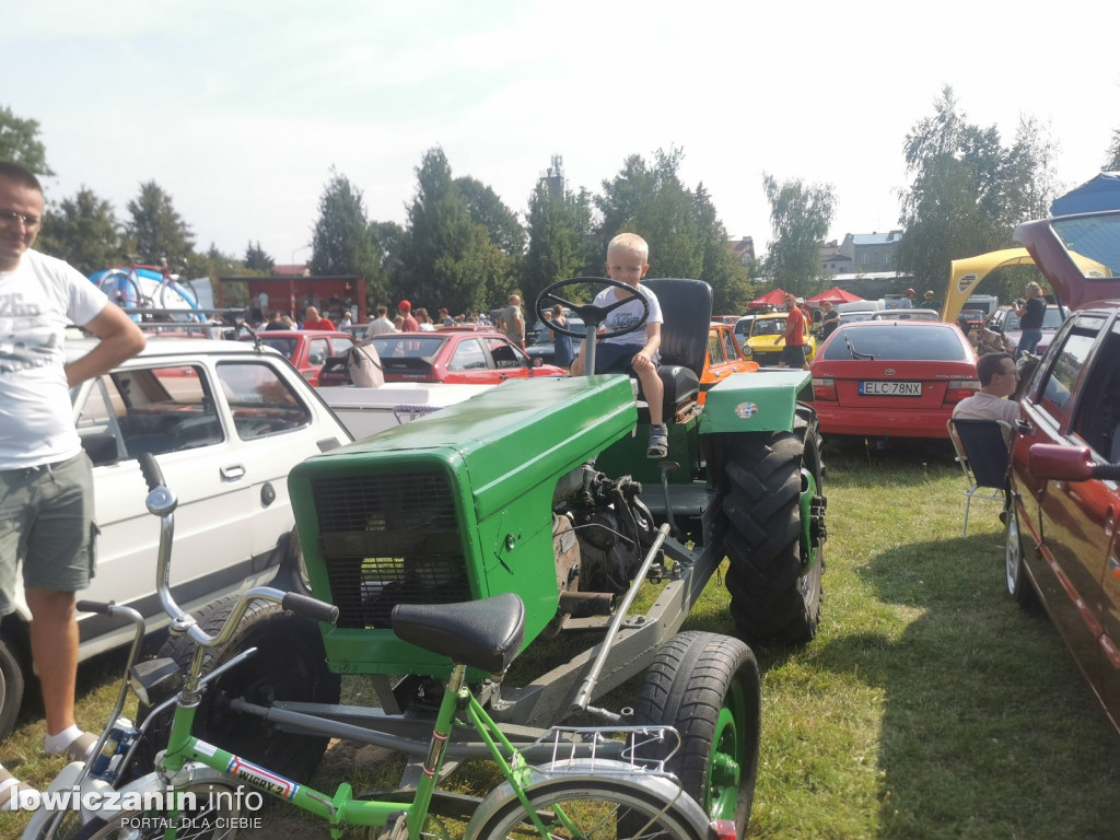 III Zlot Dawnej Motoryzacji na łowickich Błoniach