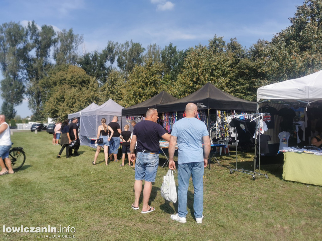 III Zlot Dawnej Motoryzacji na łowickich Błoniach